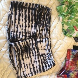 Fleo black white tie dye shorts